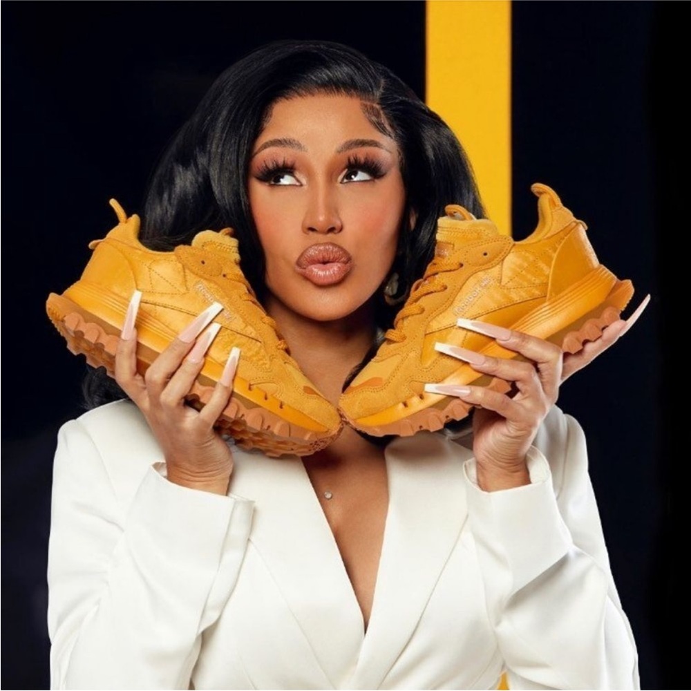 Reebox Club C x Cardi B Ochre leather shoe